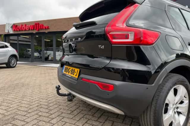 Volvo XC40 (2019) thumbnail 8