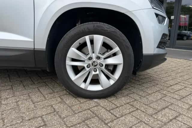 Škoda Karoq (2018) thumbnail 11