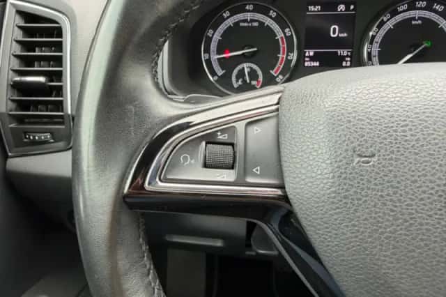 Škoda Karoq (2018) thumbnail 17