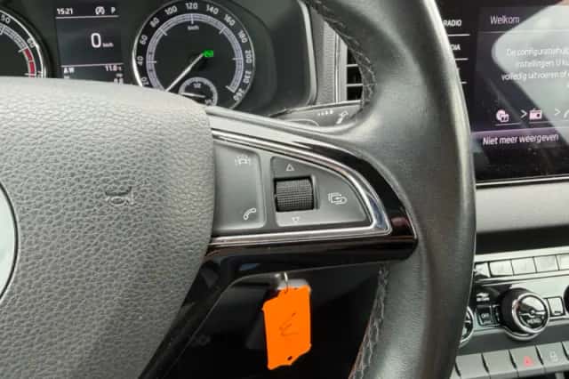 Škoda Karoq (2018) thumbnail 18