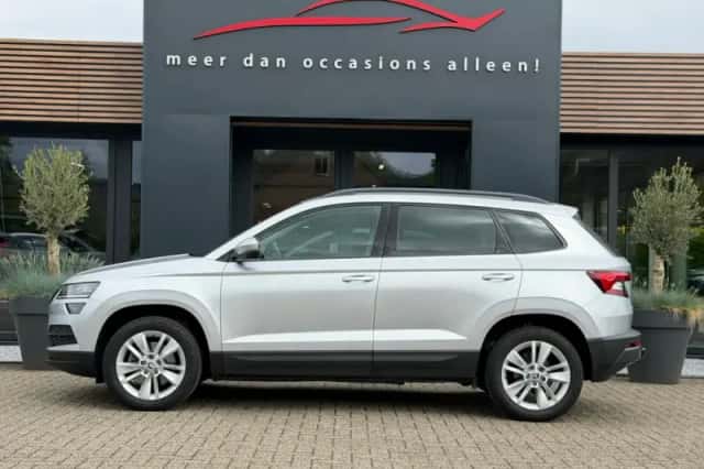 Škoda Karoq (2018) thumbnail 3