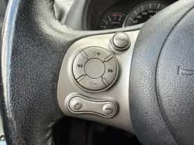 Nissan Micra (2014) thumbnail 17