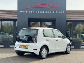 Volkswagen Up! (2017) thumbnail 4