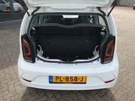 Volkswagen Up! (2017) thumbnail 7