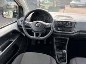 Volkswagen Up! (2017) thumbnail 9