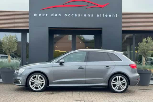 Audi A3 (2020) thumbnail 3