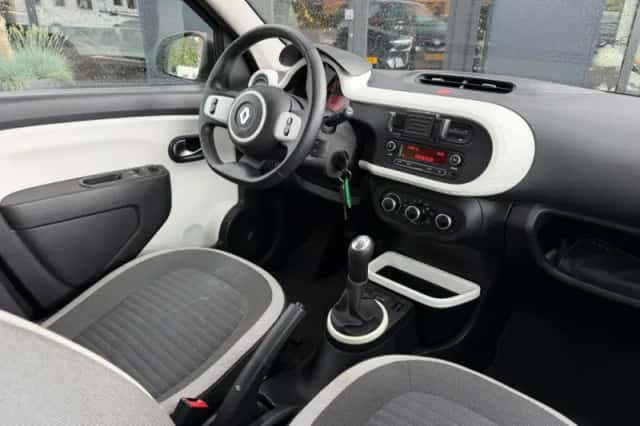 Renault Twingo (2018) thumbnail 2