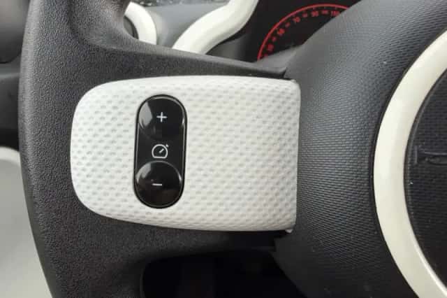 Renault Twingo (2018) thumbnail 18