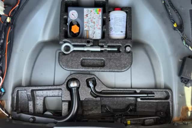 Volvo V60 (2014) thumbnail 14