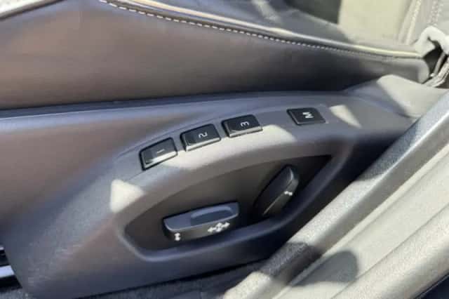 Volvo V60 (2014) thumbnail 17