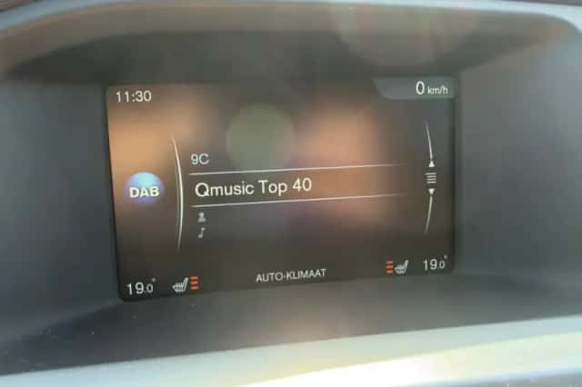 Volvo V60 (2014) thumbnail 27