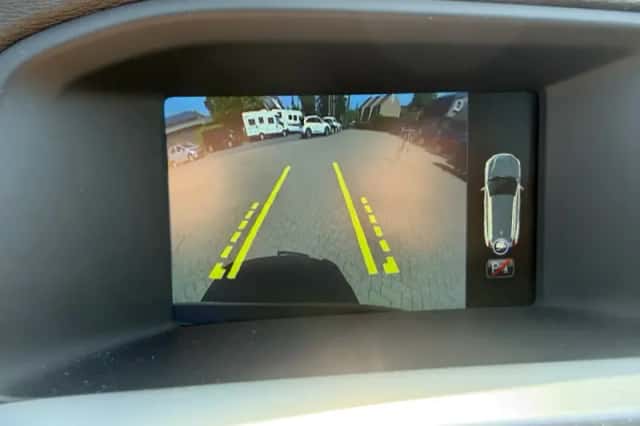 Volvo V60 (2014) thumbnail 30