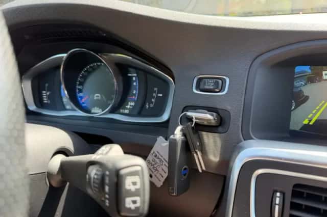 Volvo V60 (2014) thumbnail 33