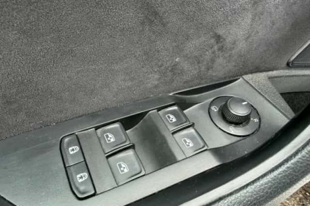 Škoda Superb (2019) thumbnail 15