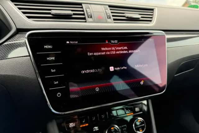 Škoda Superb (2019) thumbnail 29