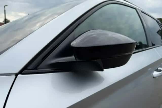 Škoda Superb (2019) thumbnail 9