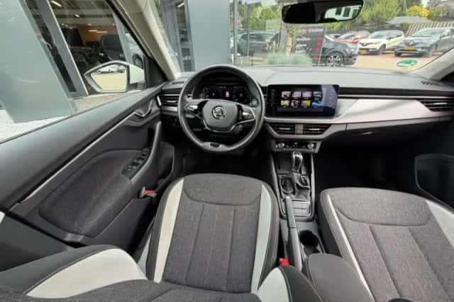 Škoda Kamiq (2022) thumbnail 2