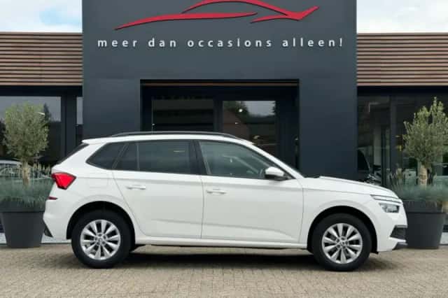 Škoda Kamiq (2022) thumbnail 5