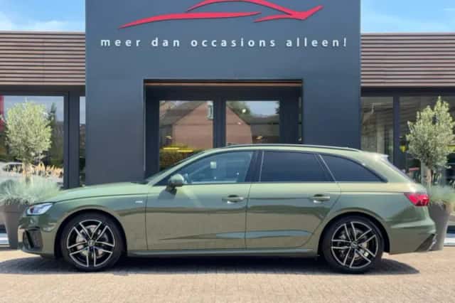 Audi A4 (2024) thumbnail 3