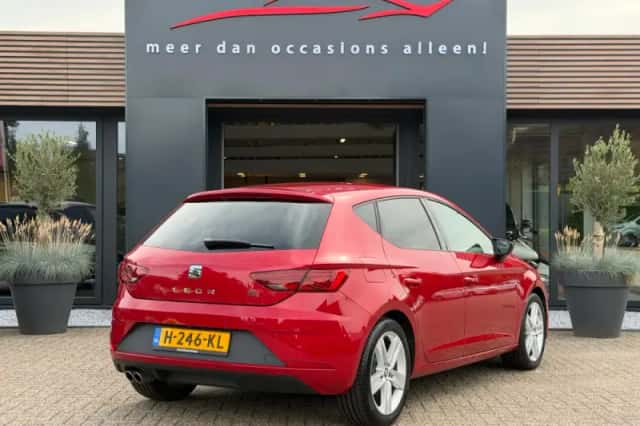 SEAT Leon (2020) thumbnail 3