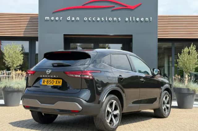 Nissan Qashqai (2022) thumbnail 3