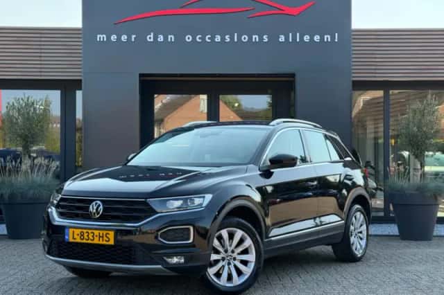 Volkswagen T-Roc (2021) thumbnail 1
