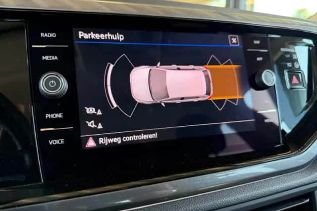 Volkswagen Polo (2021) thumbnail 6