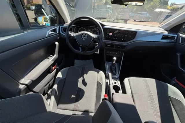 Volkswagen Polo (2021) thumbnail 2