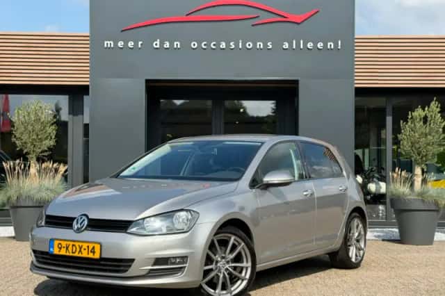Volkswagen Golf (2013) thumbnail 1