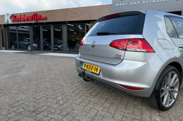 Volkswagen Golf (2013) thumbnail 6