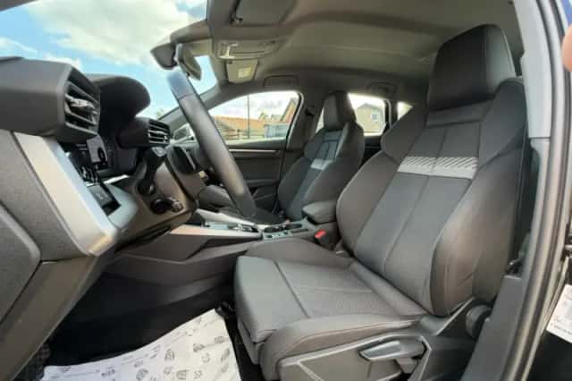 Audi A3 (2023) thumbnail 4