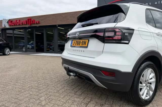 Volkswagen T-Cross (2020) thumbnail 6
