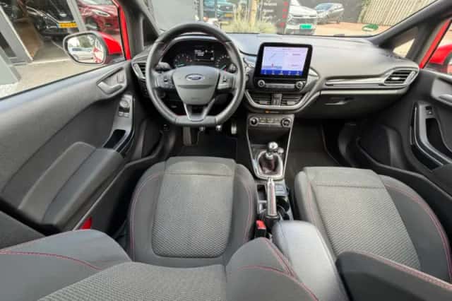 Ford Fiesta (2019) thumbnail 2