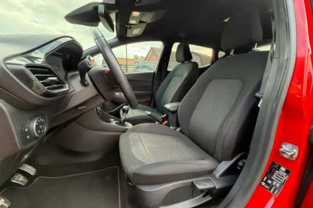 Ford Fiesta (2019) thumbnail 4