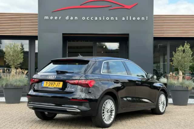 Audi A3 (2023) thumbnail 3