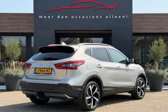 Nissan Qashqai (2018) thumbnail 3