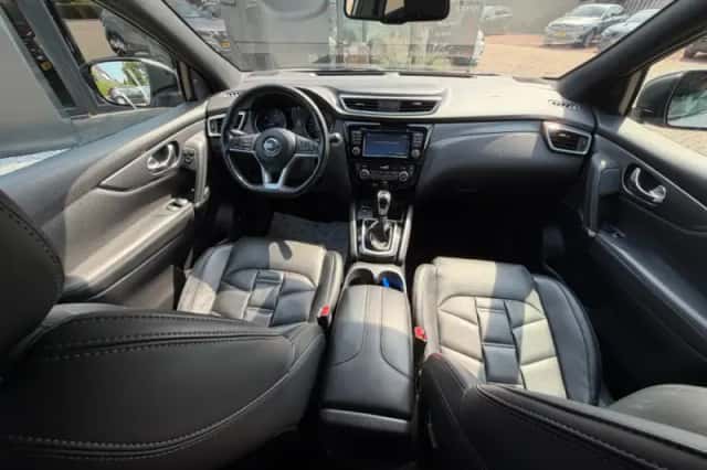 Nissan Qashqai (2018) thumbnail 4