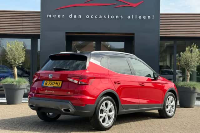 SEAT Arona (2022) thumbnail 4