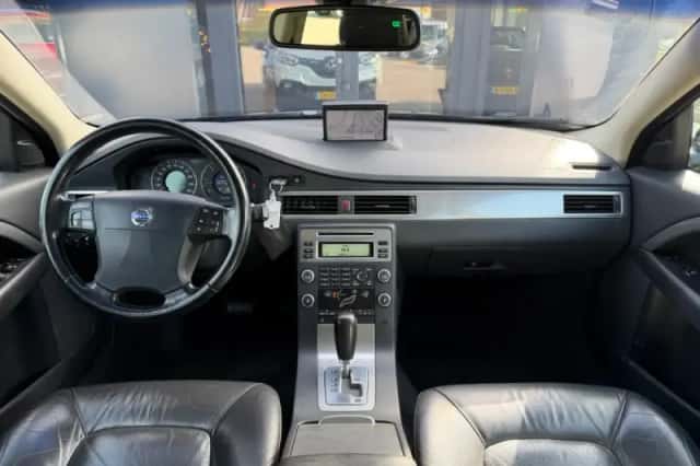 Volvo V70 (2009) thumbnail 2