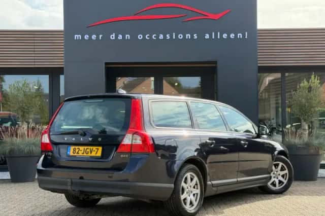 Volvo V70 (2009) thumbnail 3