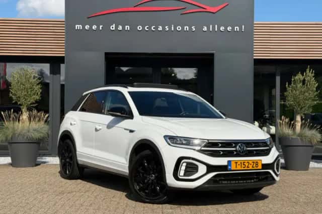 Volkswagen T-Roc (2022) thumbnail 4