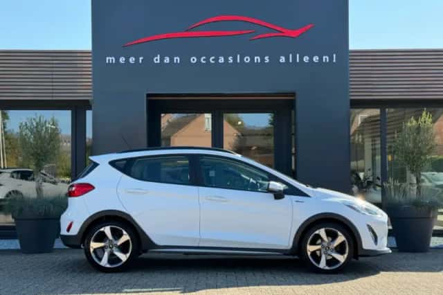 Ford Fiesta (2018) thumbnail 4
