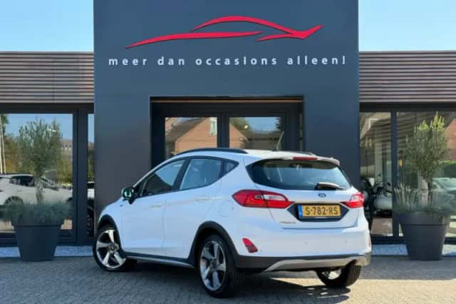 Ford Fiesta (2018) thumbnail 6