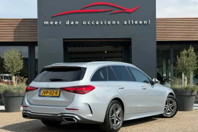Mercedes-Benz C-Klasse (2024) thumbnail 3