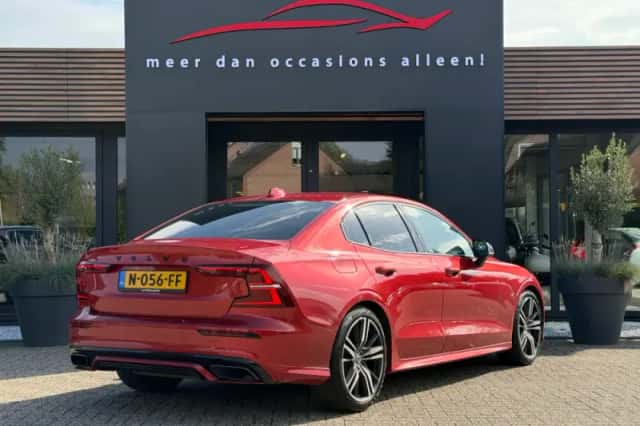 Volvo S60 (2020) thumbnail 3