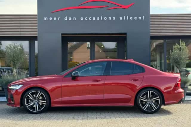 Volvo S60 (2020) thumbnail 4