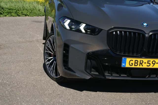 BMW X5 (2024) thumbnail 4