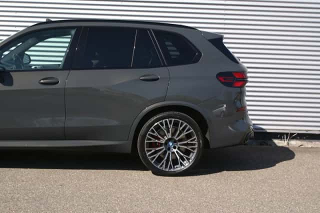 BMW X5 (2024) thumbnail 6