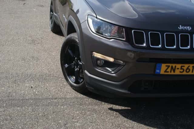 Jeep Compass (2019) thumbnail 4