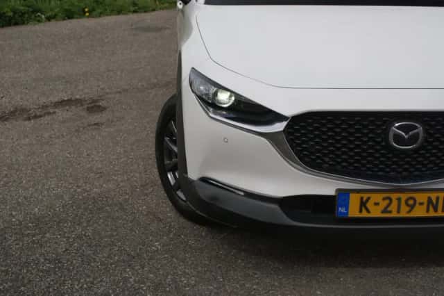 Mazda CX-30 (2021) thumbnail 4